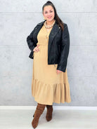 Sukienka plus size z falbaną i długim rękawem – elegancja na co dzień i od święta Stylowa XL