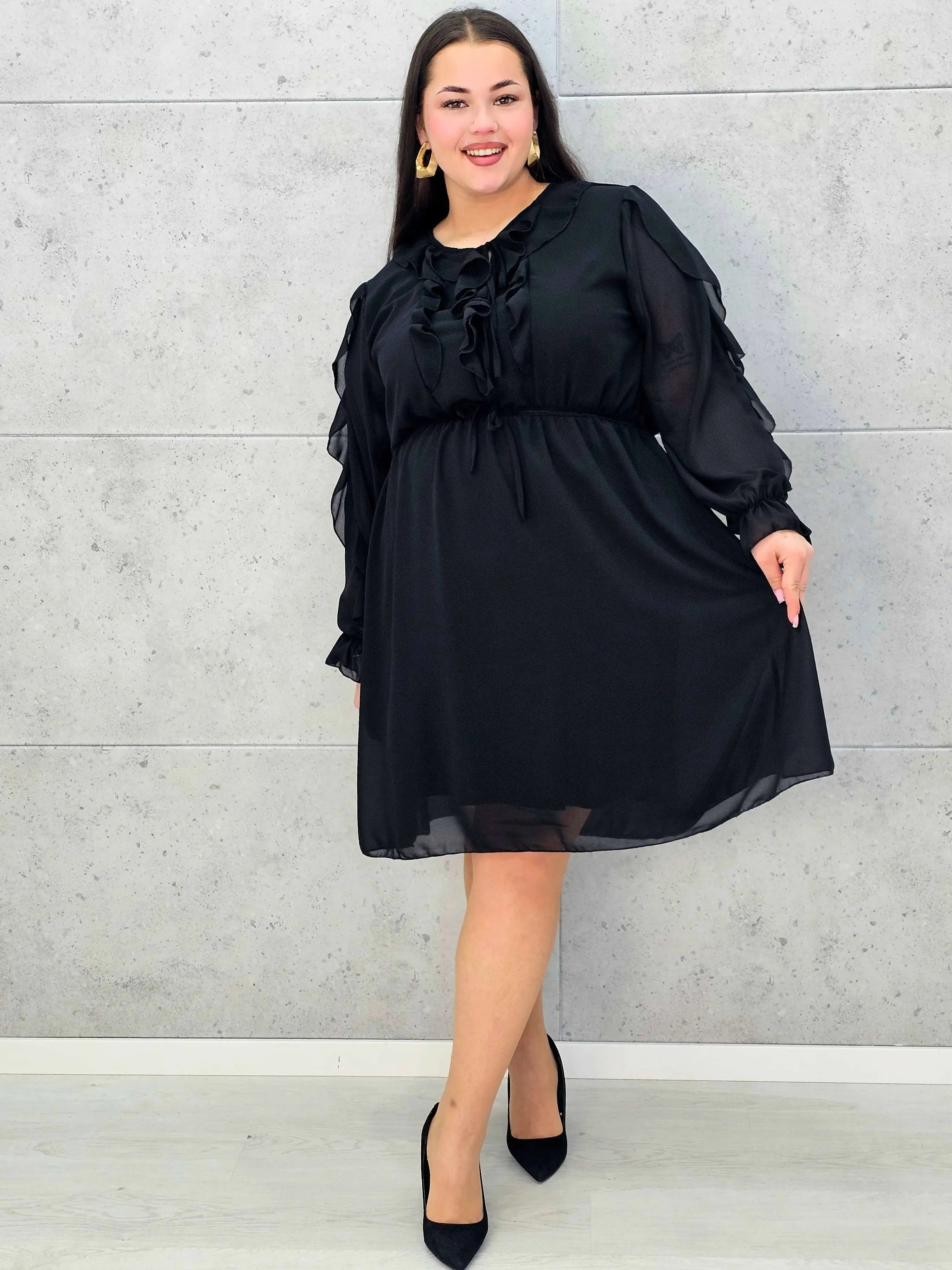 Sukienka plus size z falbanami – czekoladowa, bordowa i czarna Stylowa XL - Stylowa XL