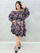 sukienka w kwiatowy print plus size z falbanami – przód