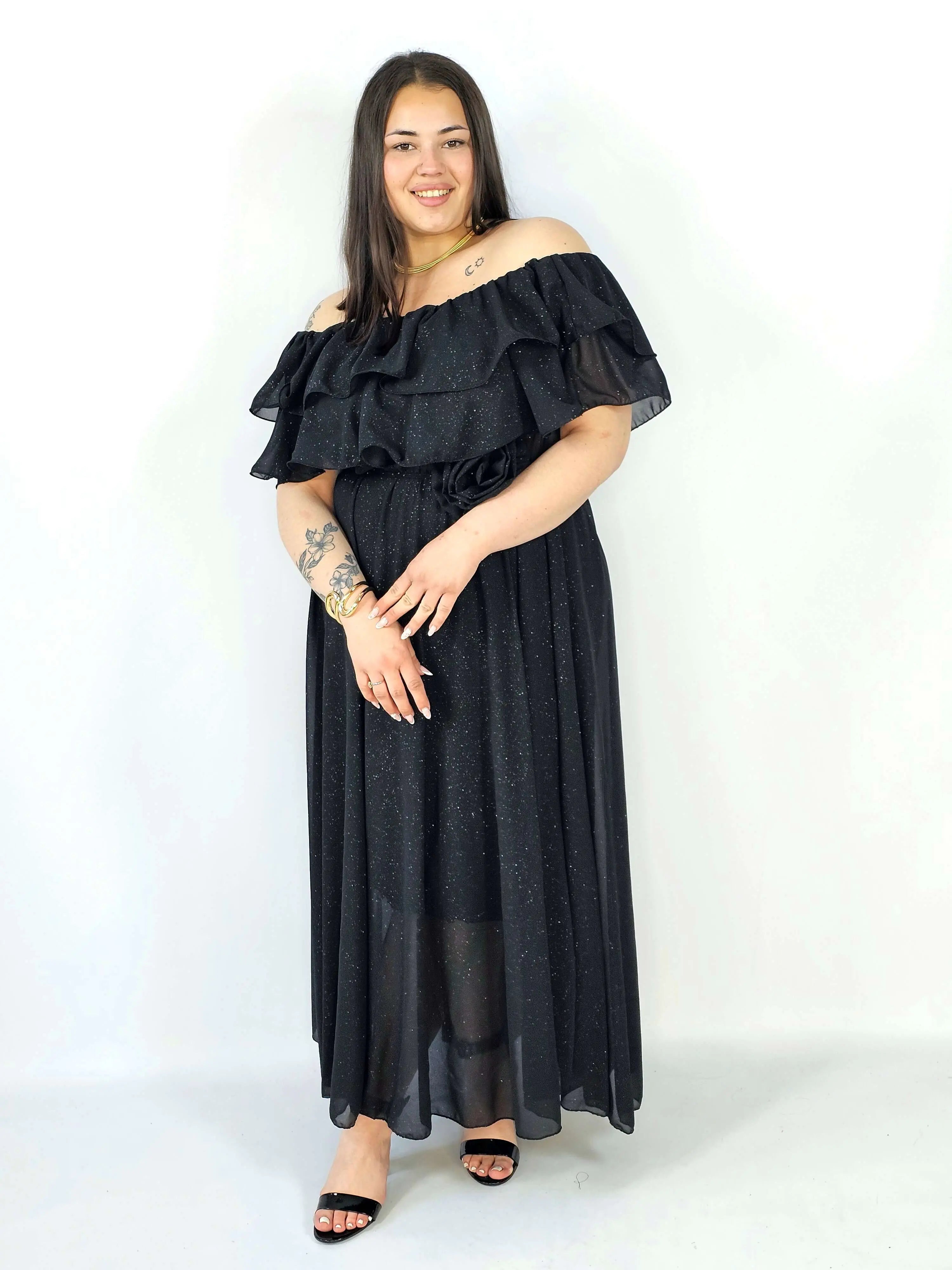 Sukienka plus size z falbanami i subtelnym połyskiem – efekt WOW XXL Stylowa XL