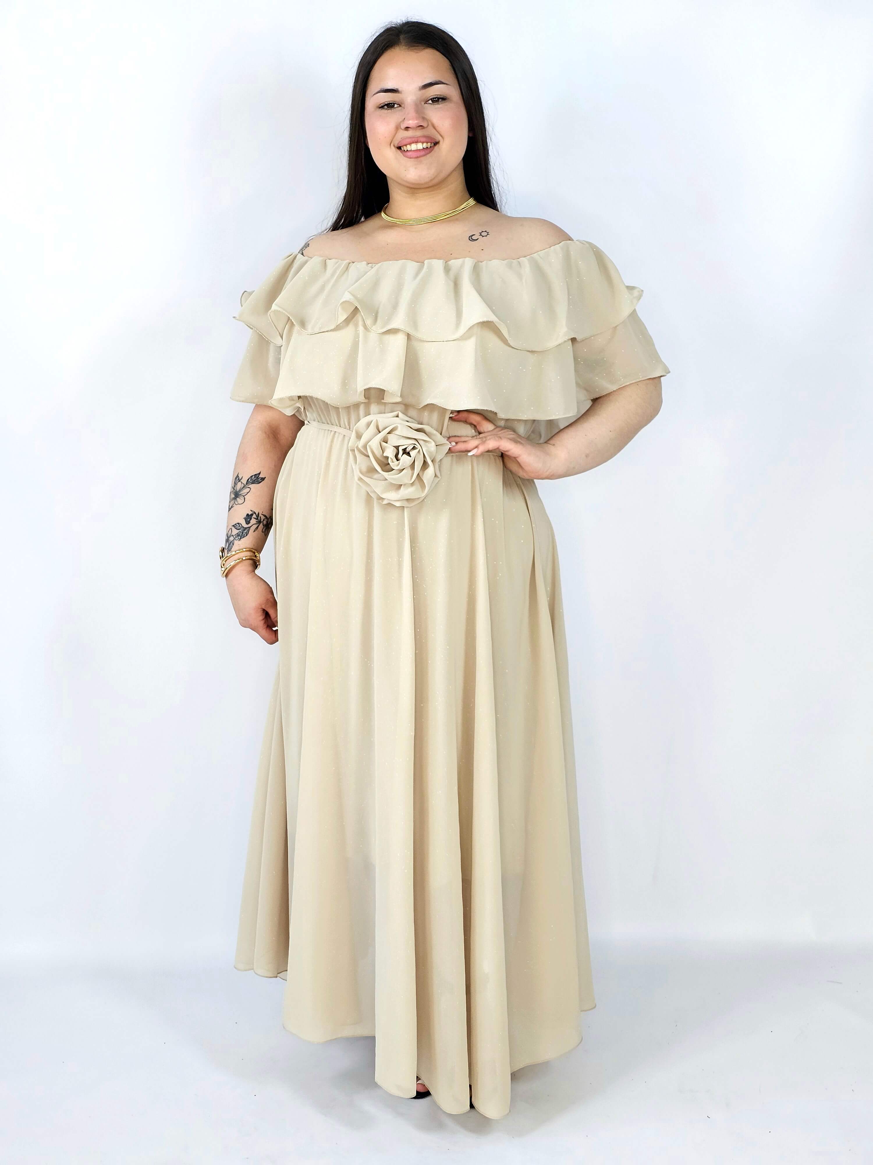 Sukienka plus size z falbanami i subtelnym połyskiem – efekt WOW XXL Stylowa XL