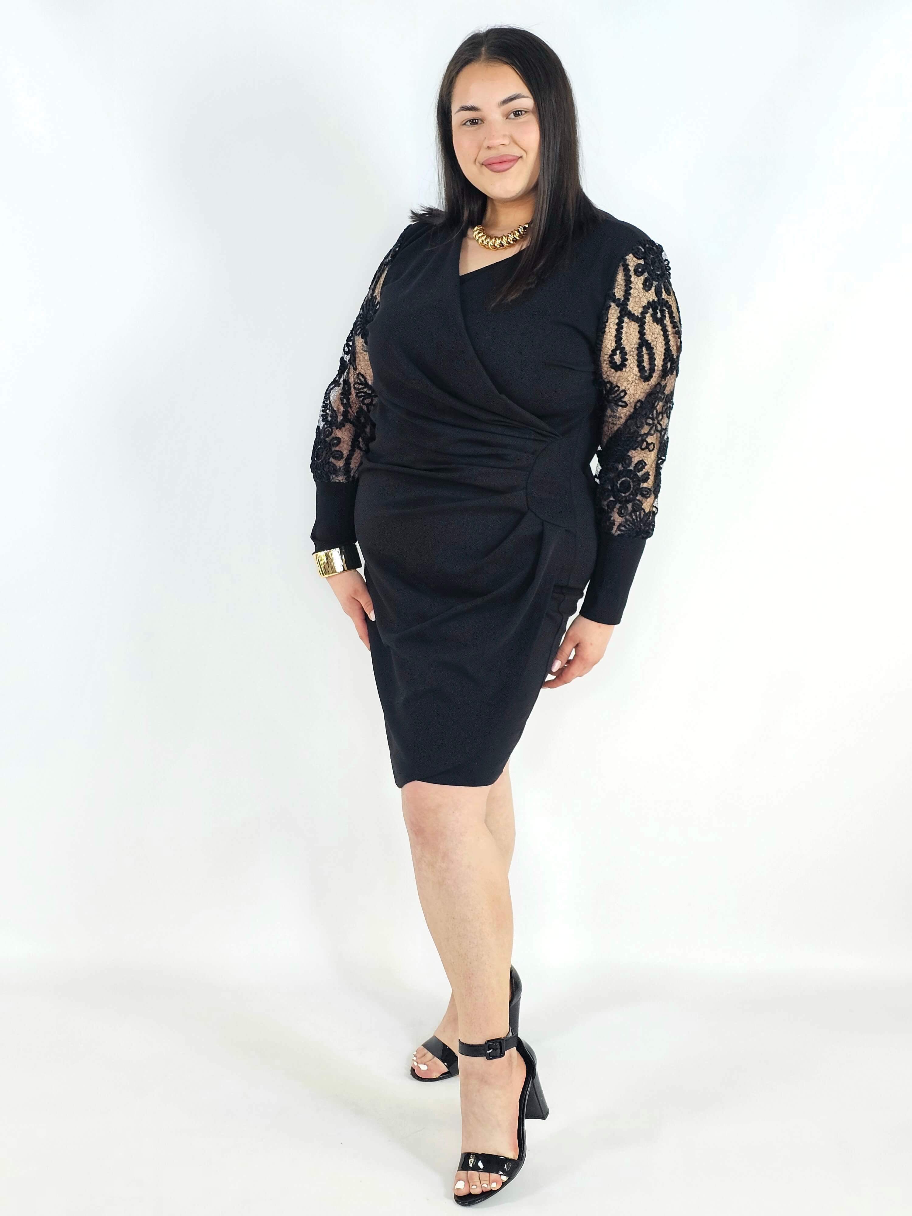 Sukienka plus size z koronkowymi rękawami – elegancka sukienka damska XXL z kopertowym dekoltem Stylowa XL