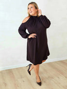 Sukienka plus size z odkrytymi ramionami Stylowa XL