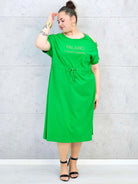 Sukienka plus size z regulacją w pasie i dekoracyjnymi wycięciami Stylowa XL