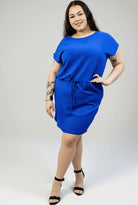 Sukienka plus size z wiązaniem w talii – niebieska sukienka XXL Stylowa XL
