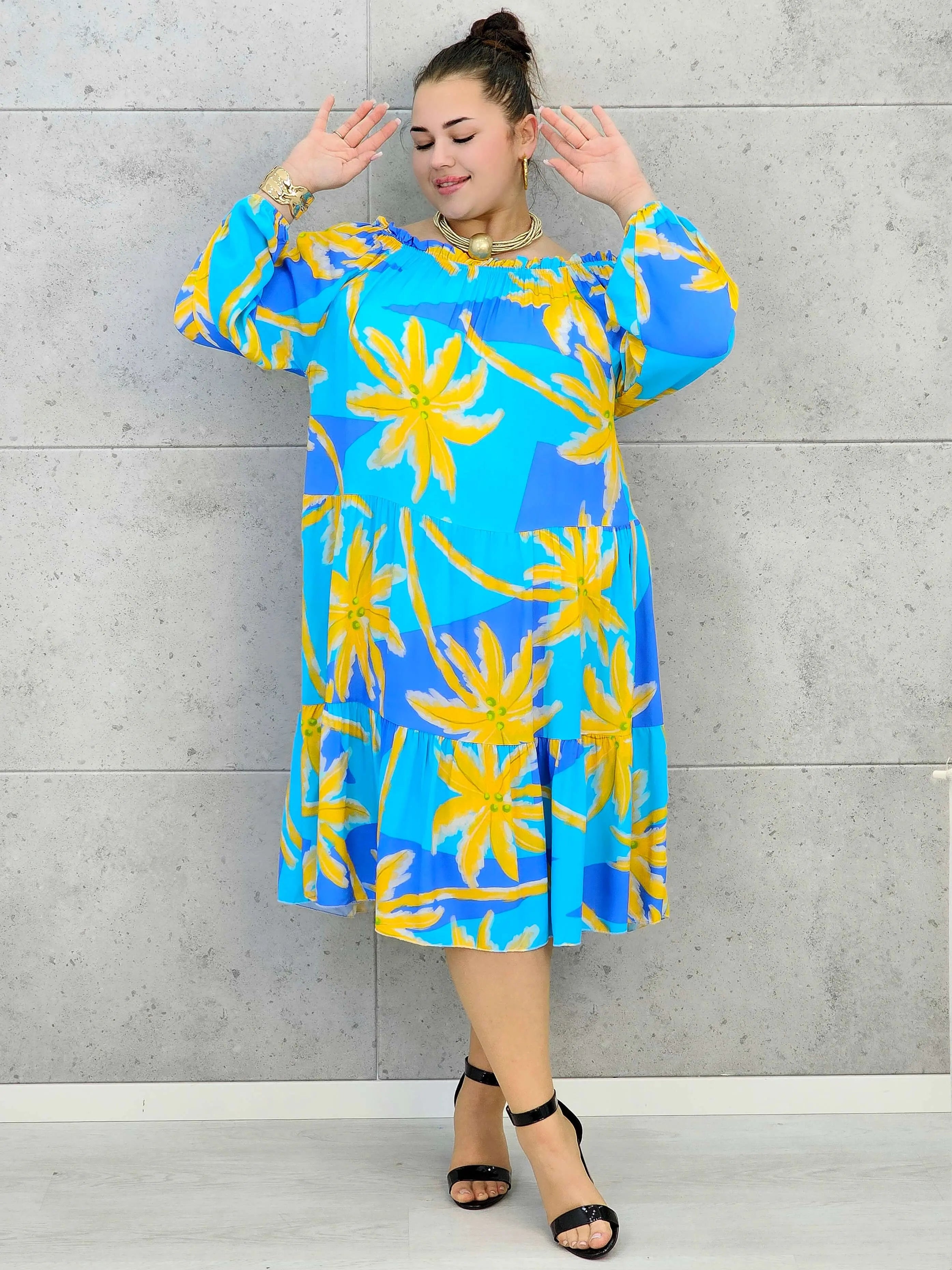 Sukienka plus size z wzorem w kwiaty Stylowa XL