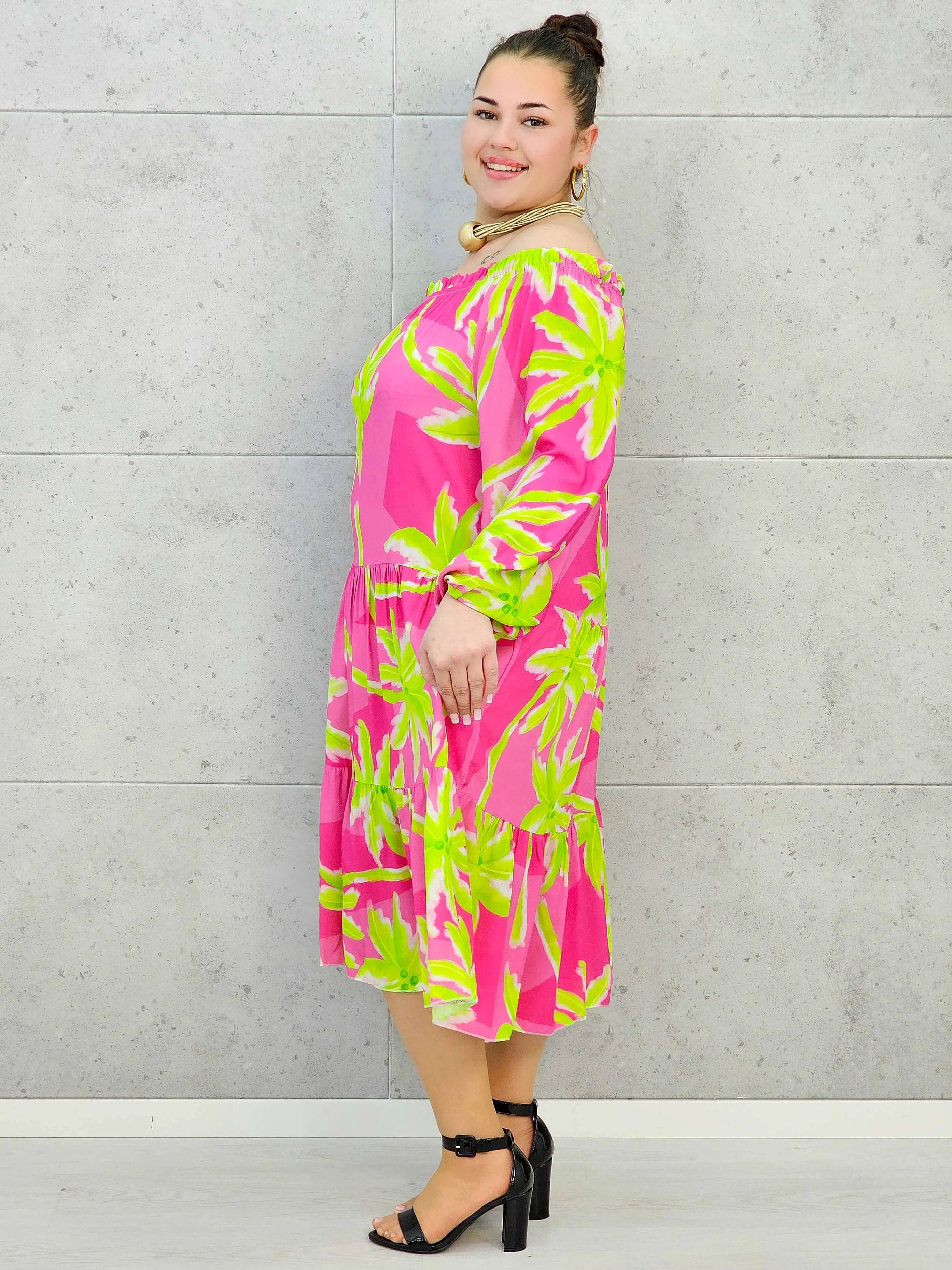 Sukienka plus size z wzorem w kwiaty Stylowa XL