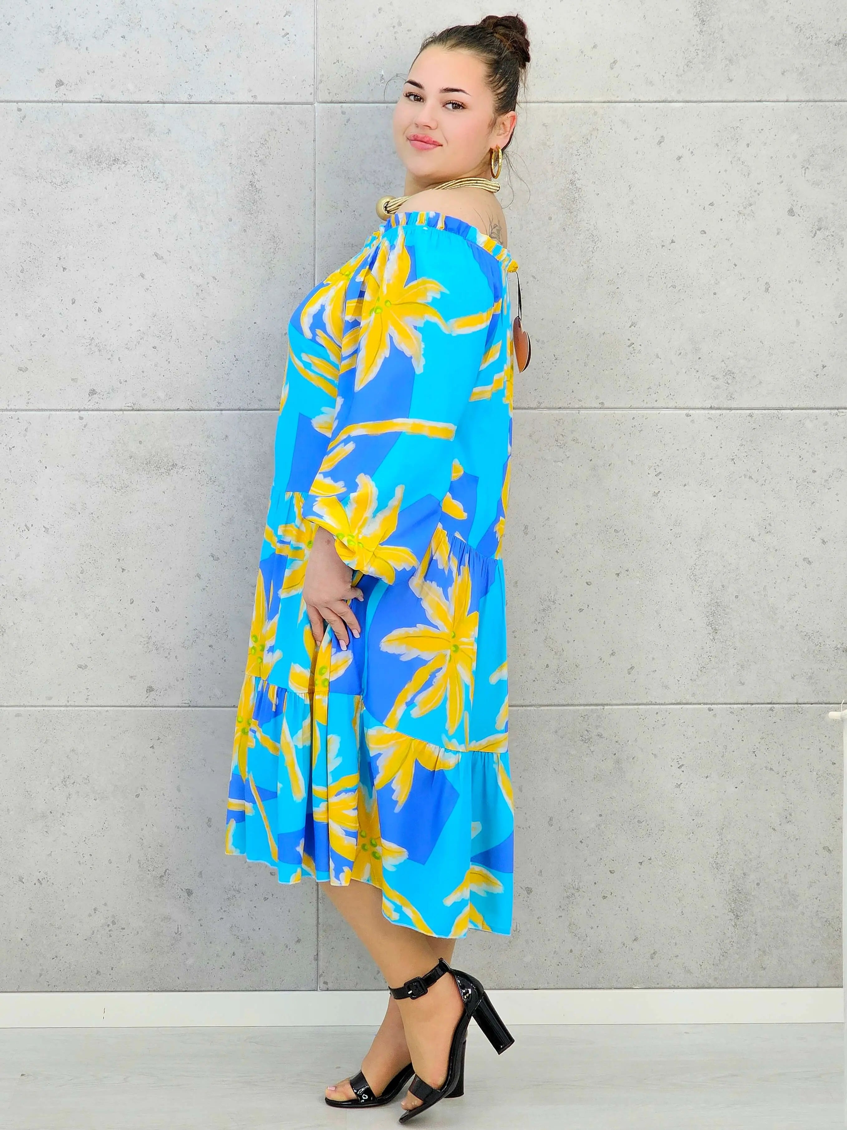 Sukienka plus size z wzorem w kwiaty Stylowa XL