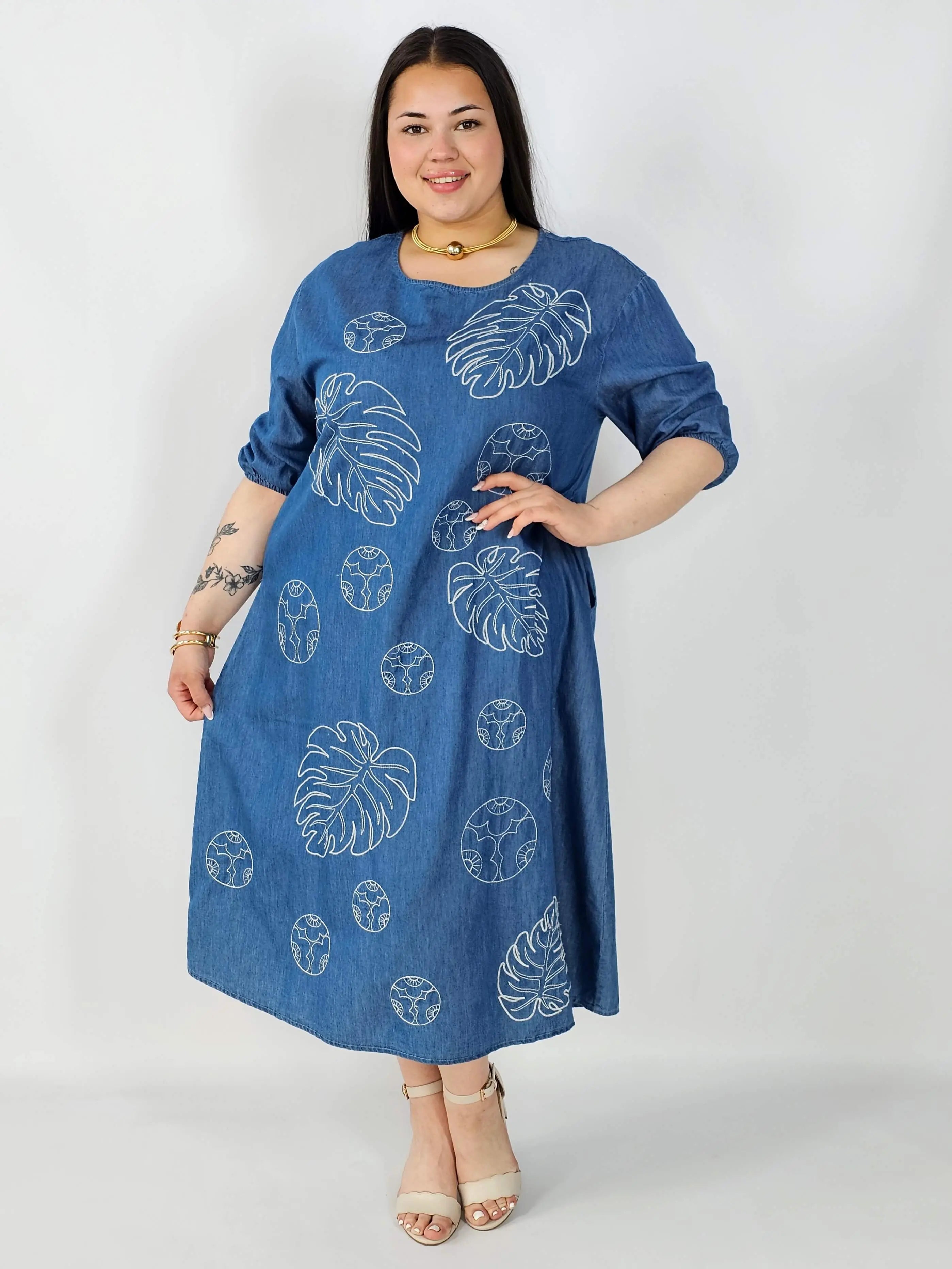 Sukienka plus size, którą nosi się dla wygody, a nie tylko „na wyjście” Stylowa XL