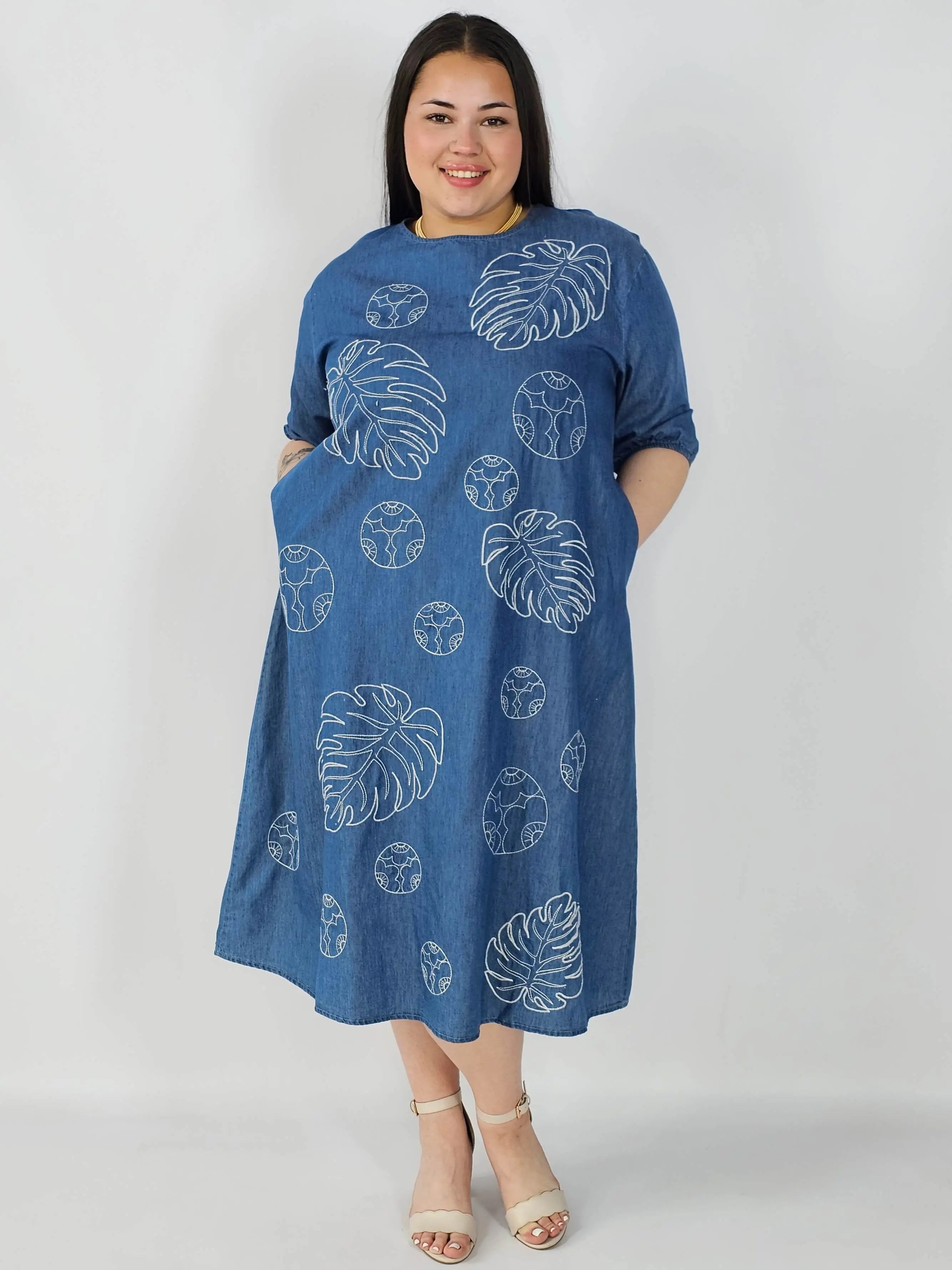 Sukienka plus size, którą nosi się dla wygody, a nie tylko „na wyjście” Stylowa XL