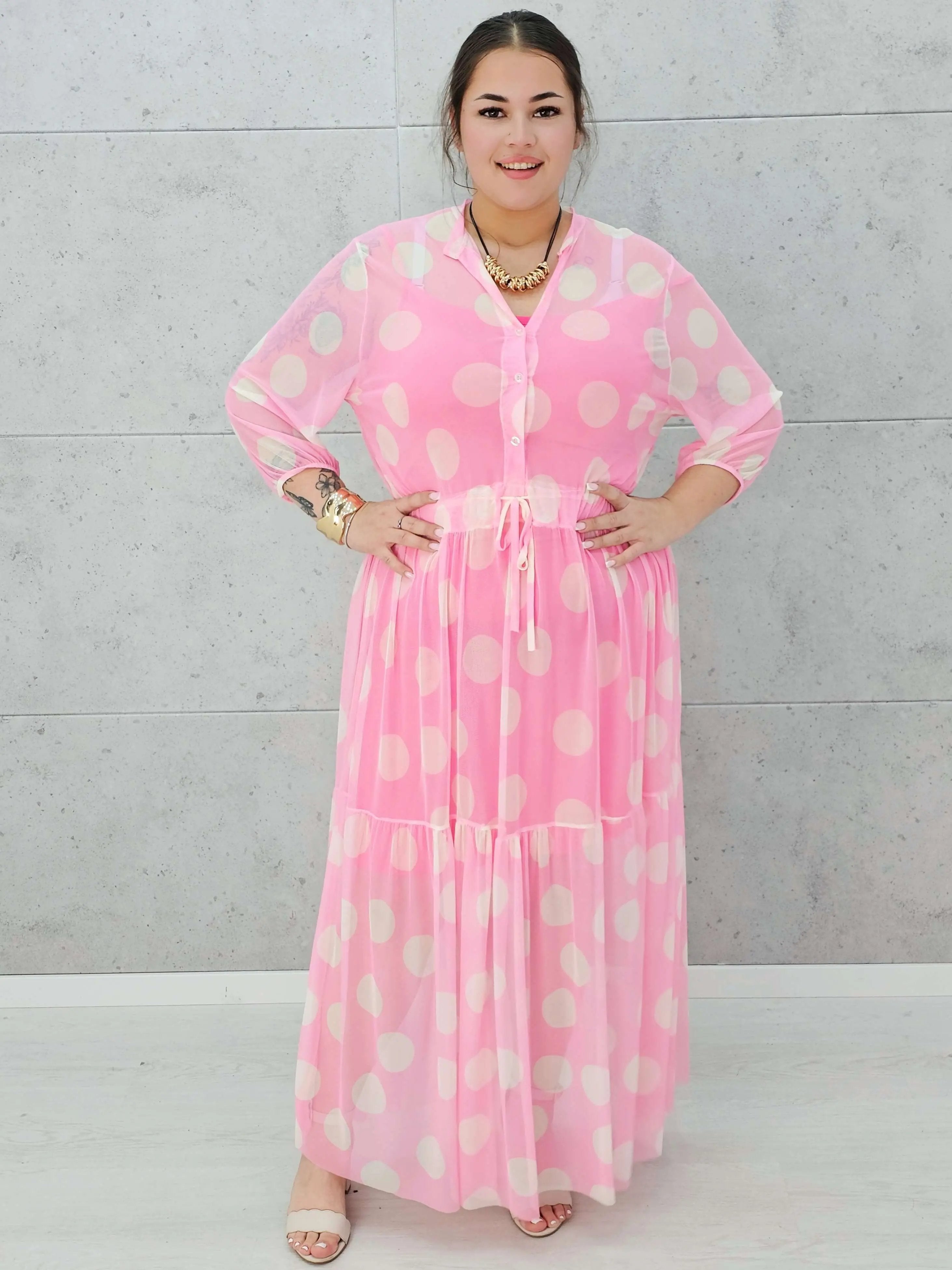 Sukienka siateczkowa z wzorem po całości i wiązaniem w tali - w kilku kolorach Stylowa XL