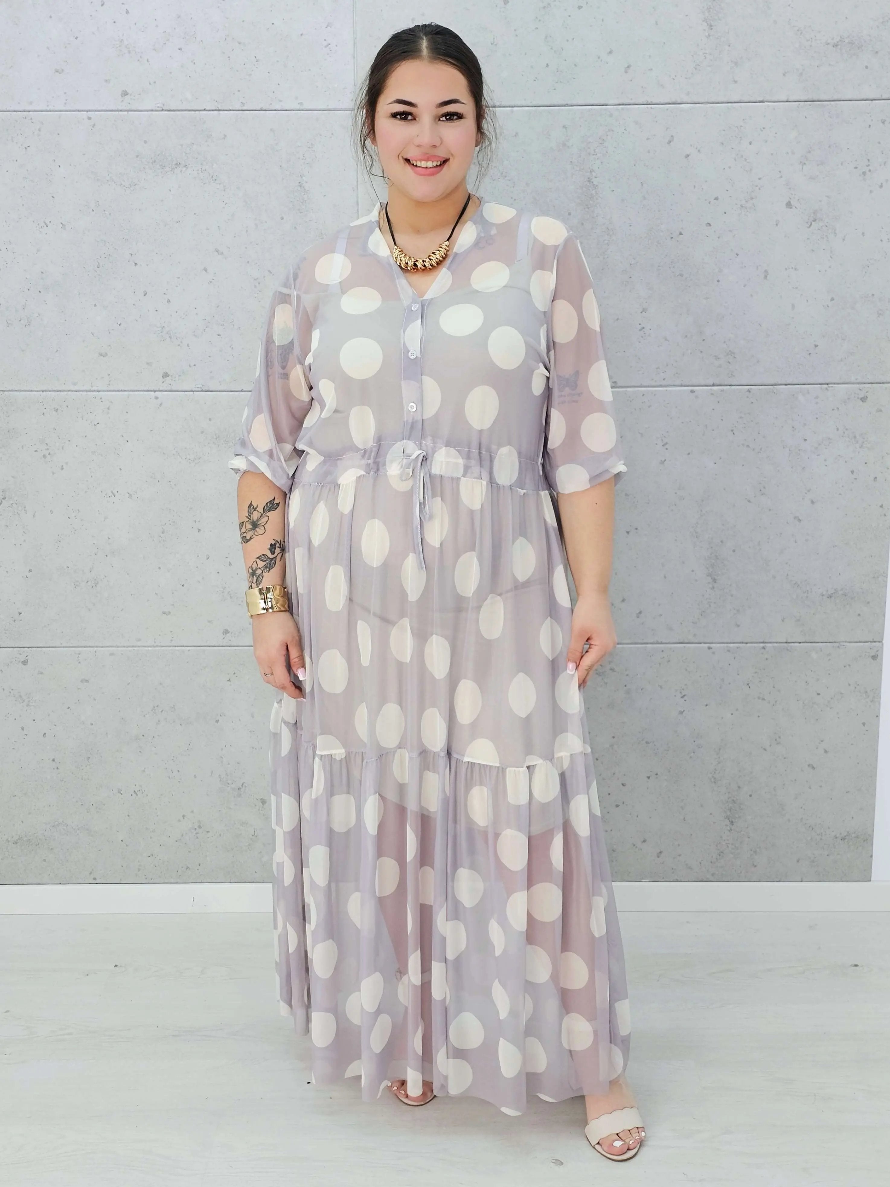 Sukienka siateczkowa z wzorem po całości i wiązaniem w tali - w kilku kolorach Stylowa XL