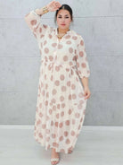 Sukienka siateczkowa z wzorem po całości i wiązaniem w tali - w kilku kolorach Stylowa XL