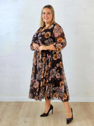 Sukienka tiulowa plus size z kopertowym dekoltem i paskiem Stylowa XL