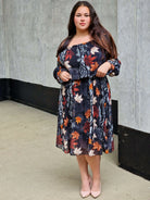 Sukienka w jesienne liście Stylowa XL