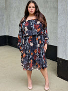 Sukienka w jesienne liście Stylowa XL