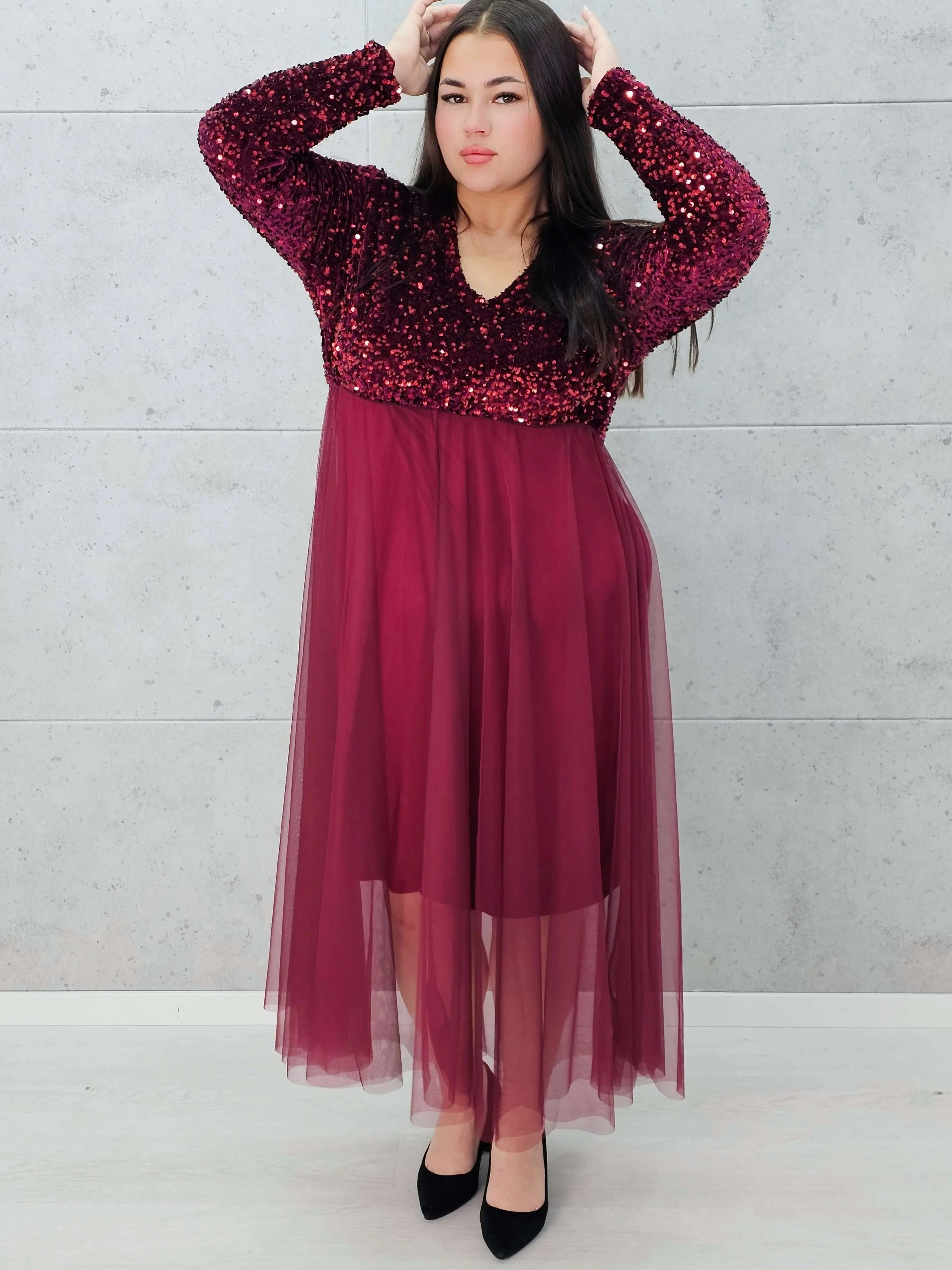 Sukienka wieczorowa z cekinową górą i tiulowym dołem Stylowa XL