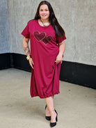 Sukienka z aplikacją serduszek Stylowa XL