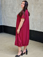 Sukienka z aplikacją serduszek Stylowa XL