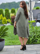 Sukienka z asymetrycznym dołem Stylowa XL