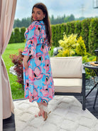 Sukienka z dekoltem V z gumka w tali , wzór po całości - dwa kolory Stylowa XL