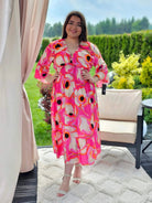 Sukienka z dekoltem V z gumka w tali , wzór po całości - dwa kolory Stylowa XL