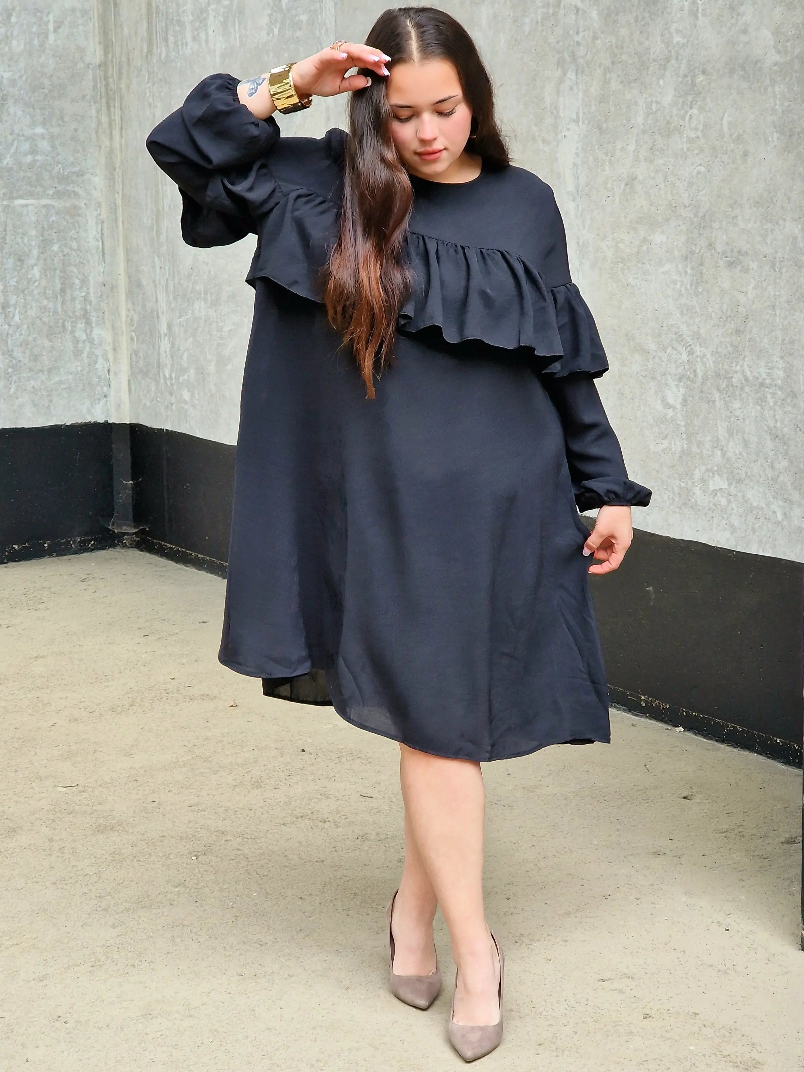 Sukienka z falbaną Stylowa XL