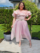 Sukienka z falbanami i tiulem – lekkość i kobiecy szyk Stylowa XL