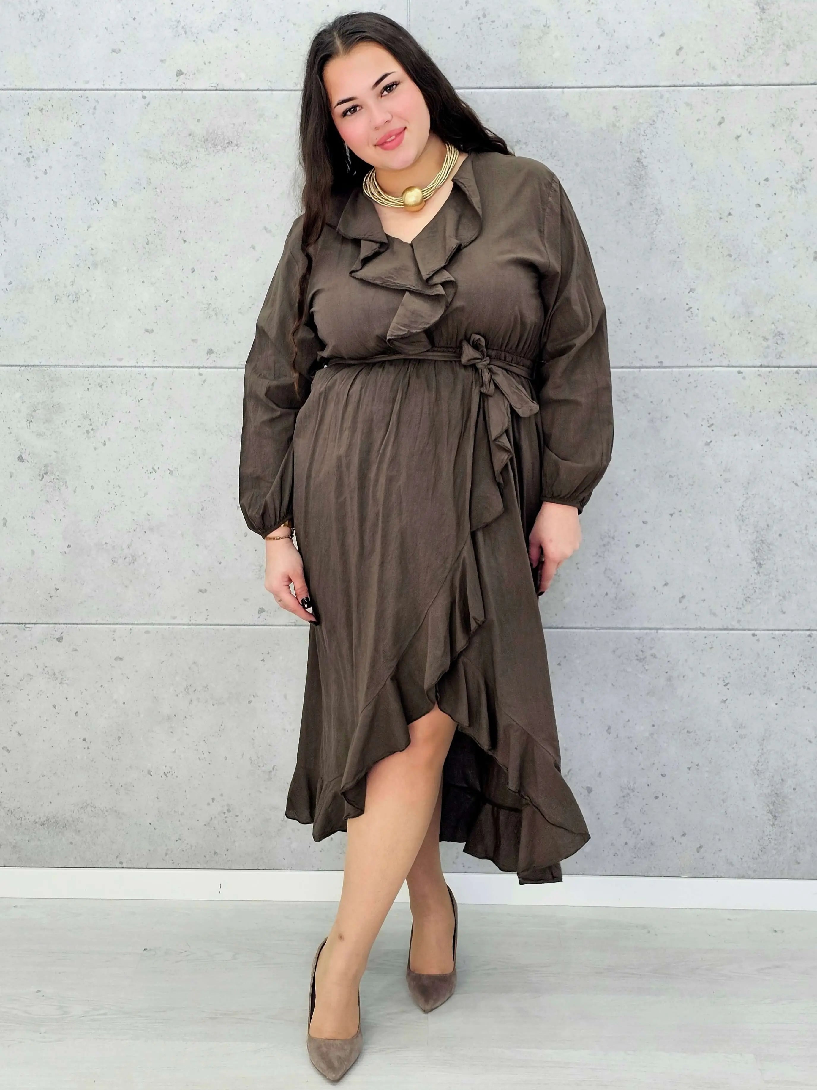 Sukienka z falbanką - Moda Plus Size - Stylowa XL