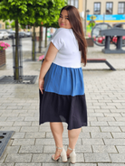 Sukienka z falbanowym dołem Stylowa XL