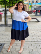 Sukienka z falbanowym dołem Stylowa XL