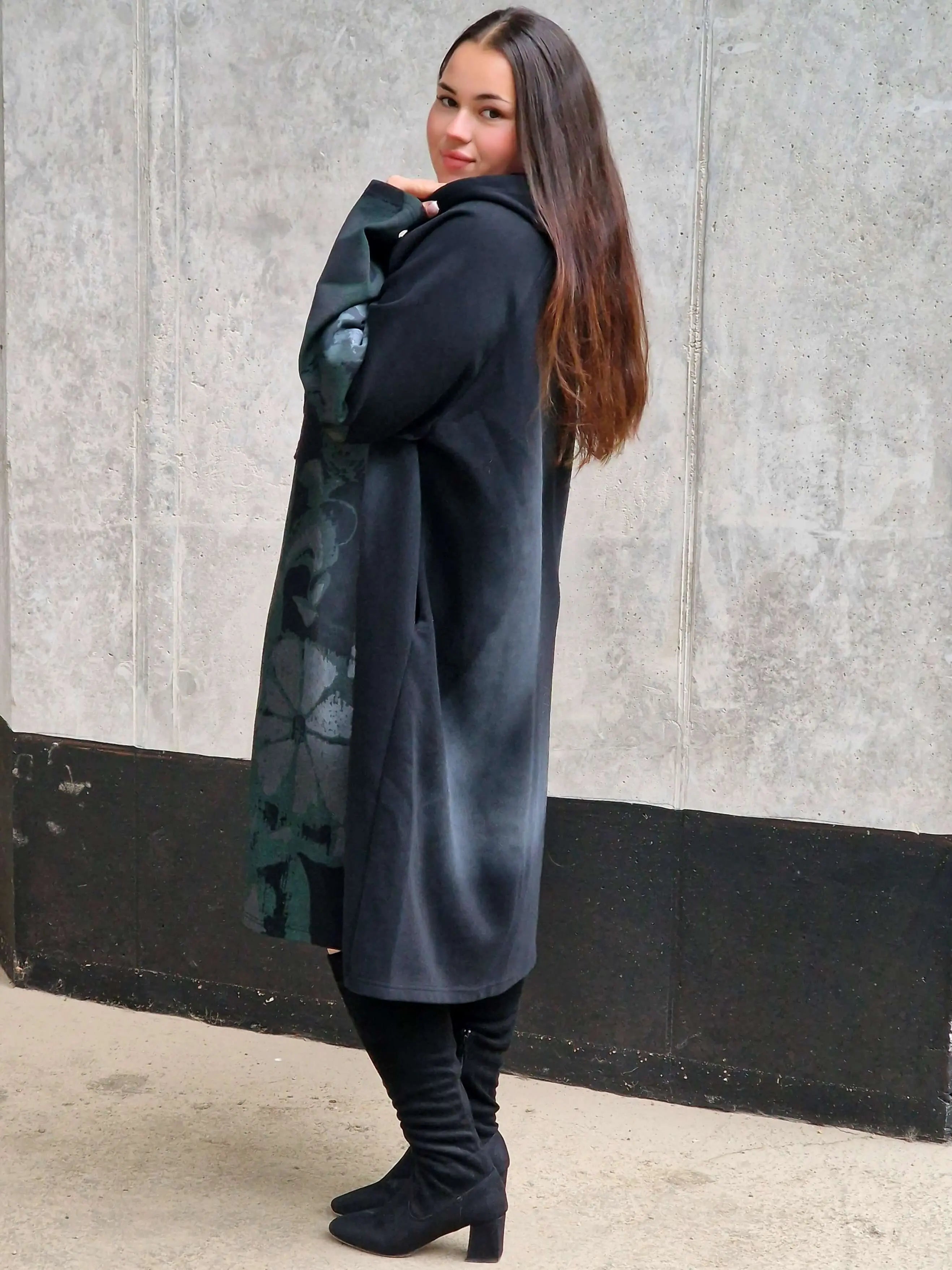 Sukienka z kapturem plus size – wygodna, stylowa i idealna na co dzień Stylowa XL