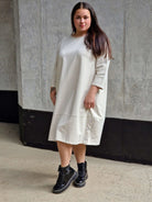 Sukienka z kieszeniami i guzikami Stylowa XL