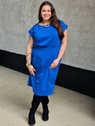 Sukienka z kieszeniami i paskiem – kobieca, wygodna, uniwersalna Stylowa XL