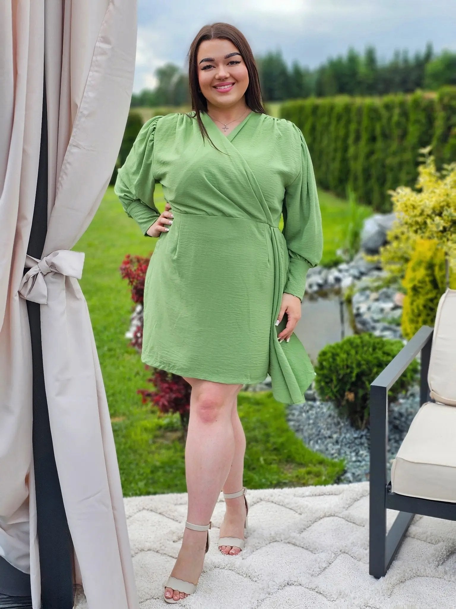 Sukienka z marszczeniem na przodzie – zielona Stylowa XL