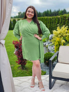 Sukienka z marszczeniem na przodzie – zielona Stylowa XL