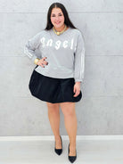 Sukienka z napisem Angel – szara sukienka plus size z czarnym dołem Stylowa XL