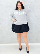 Sukienka z napisem Angel – szara sukienka plus size z czarnym dołem Stylowa XL