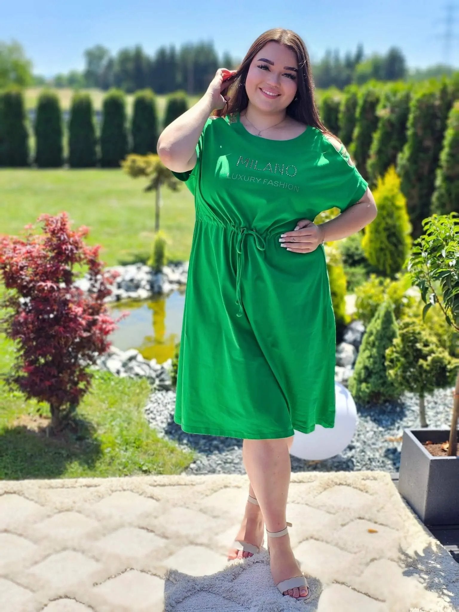 Sukienka z odsłoniętymi ramionami Stylowa XL