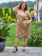 Sukienka z paskiem Stylowa XL