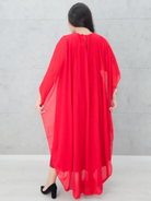 Sukienka z peleryną i plisowanym dołem Stylowa XL