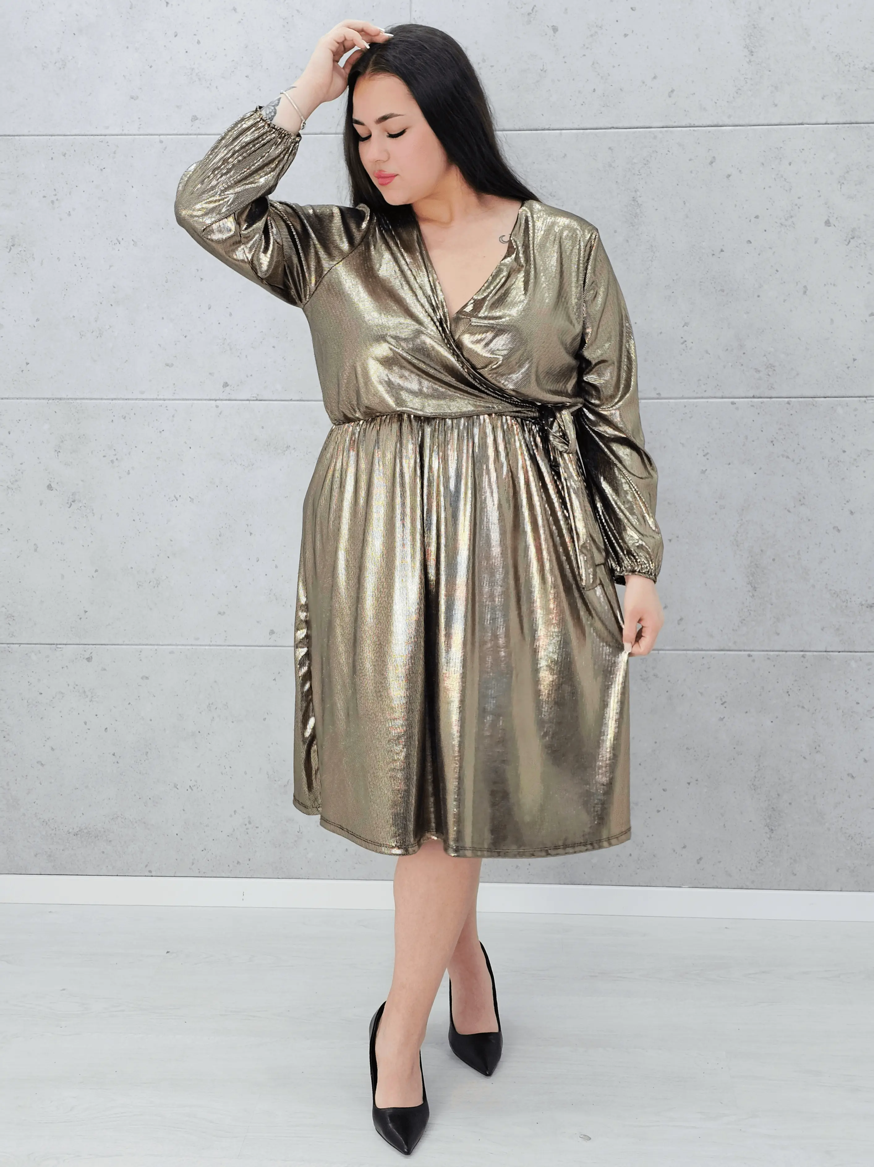 Sukienka z połyskiem Stylowa XL