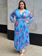 Sukienka z siateczkowym wykończeniem - trzy kolory Stylowa XL