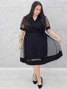 Sukienka z wstawką tiulu. Stylowa XL