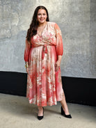 Sukienka, która podkreśli Twoje piękno - dwa odcienie Stylowa XL