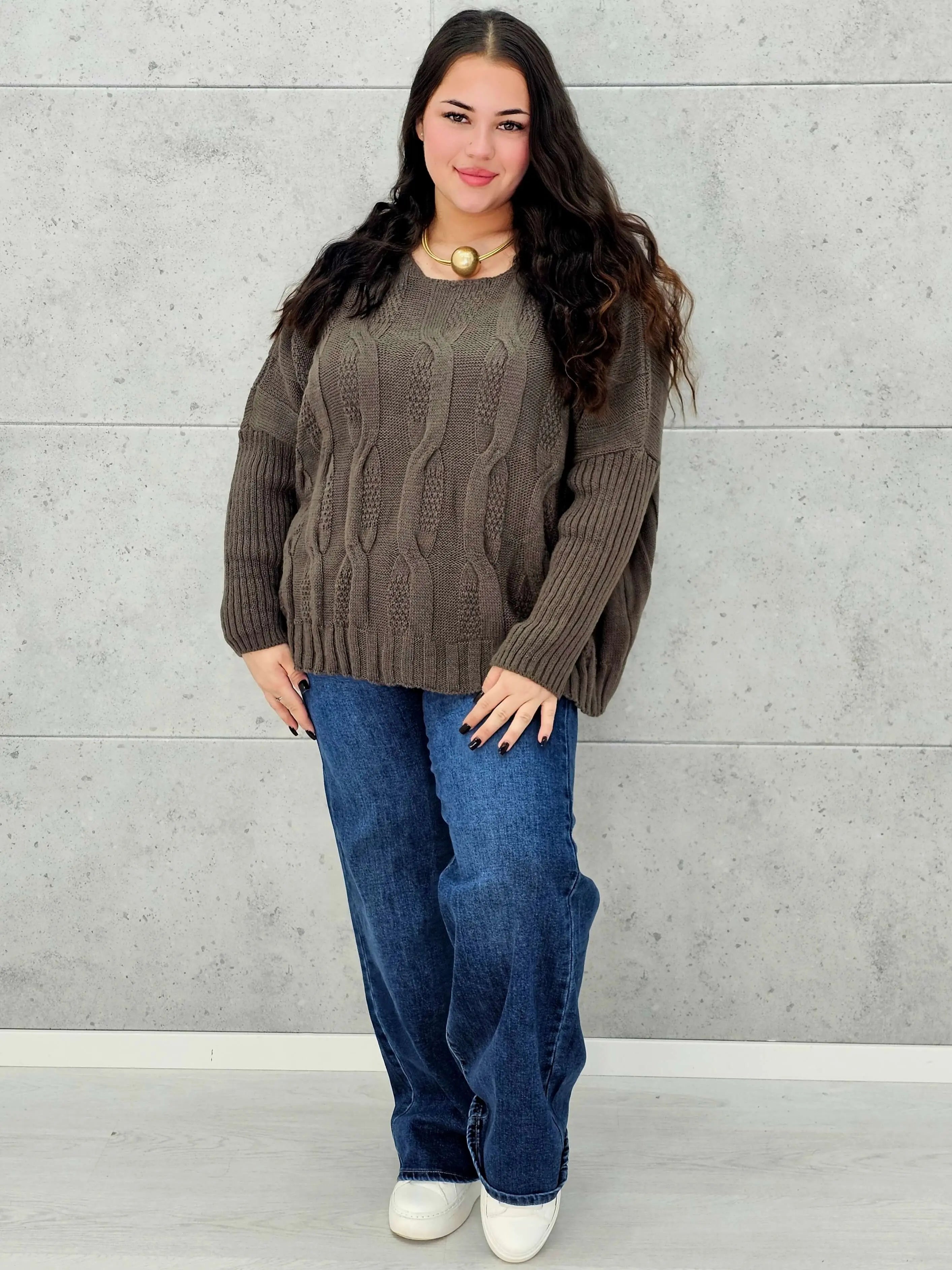 Sweter plus size StylowaXL – ciepło, styl i kobiecy komfort w jednym - Stylowa XL