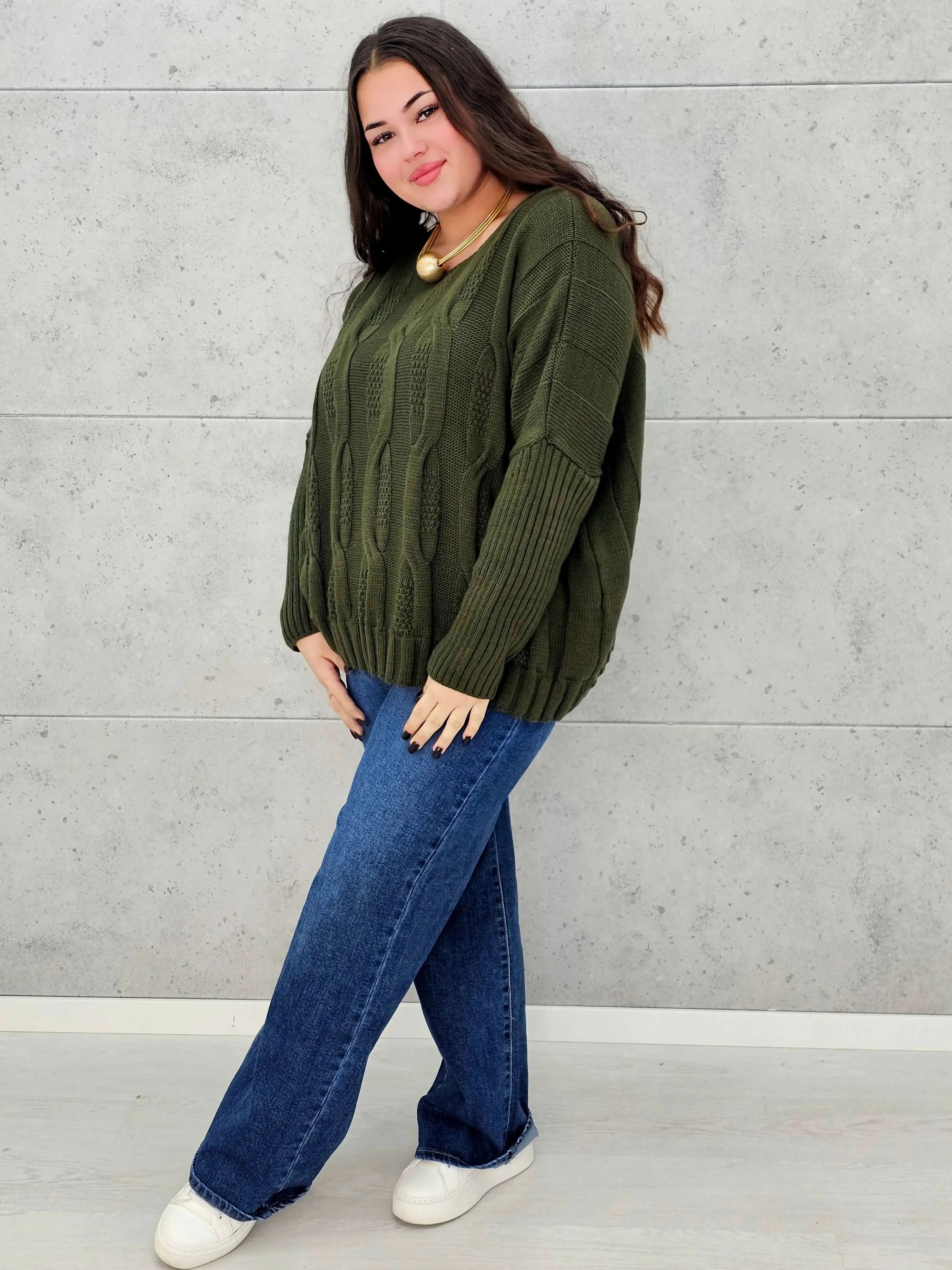 Sweter plus size StylowaXL – ciepło, styl i kobiecy komfort w jednym - Stylowa XL