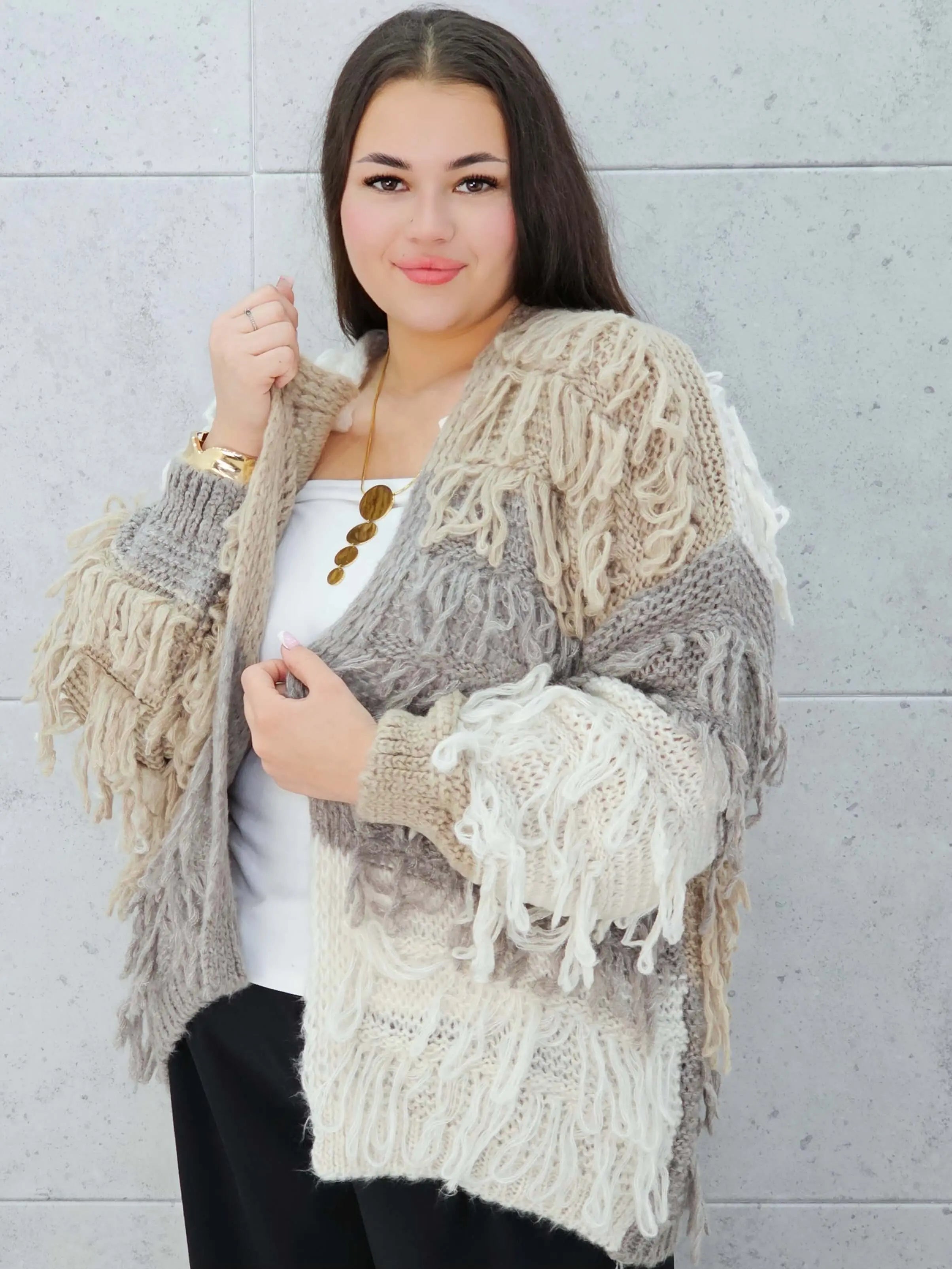 Sweter plus size – ciepły, stylowy i idealnie dopasowany do kobiecej sylwetki Stylowa XL