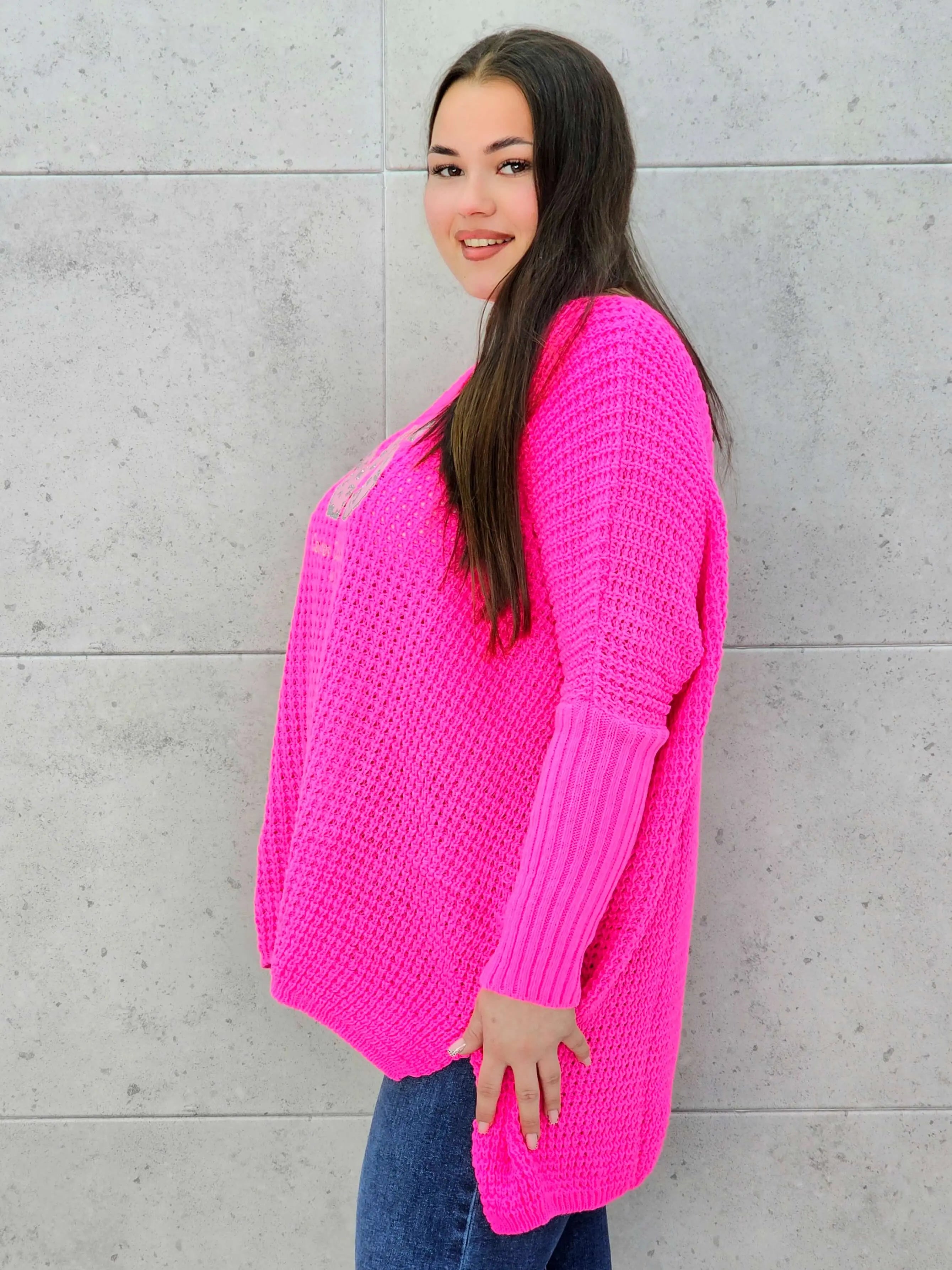 Sweter plus size z aplikacją – styl i wygoda w jednym  Stylowa XL Stylowa XL