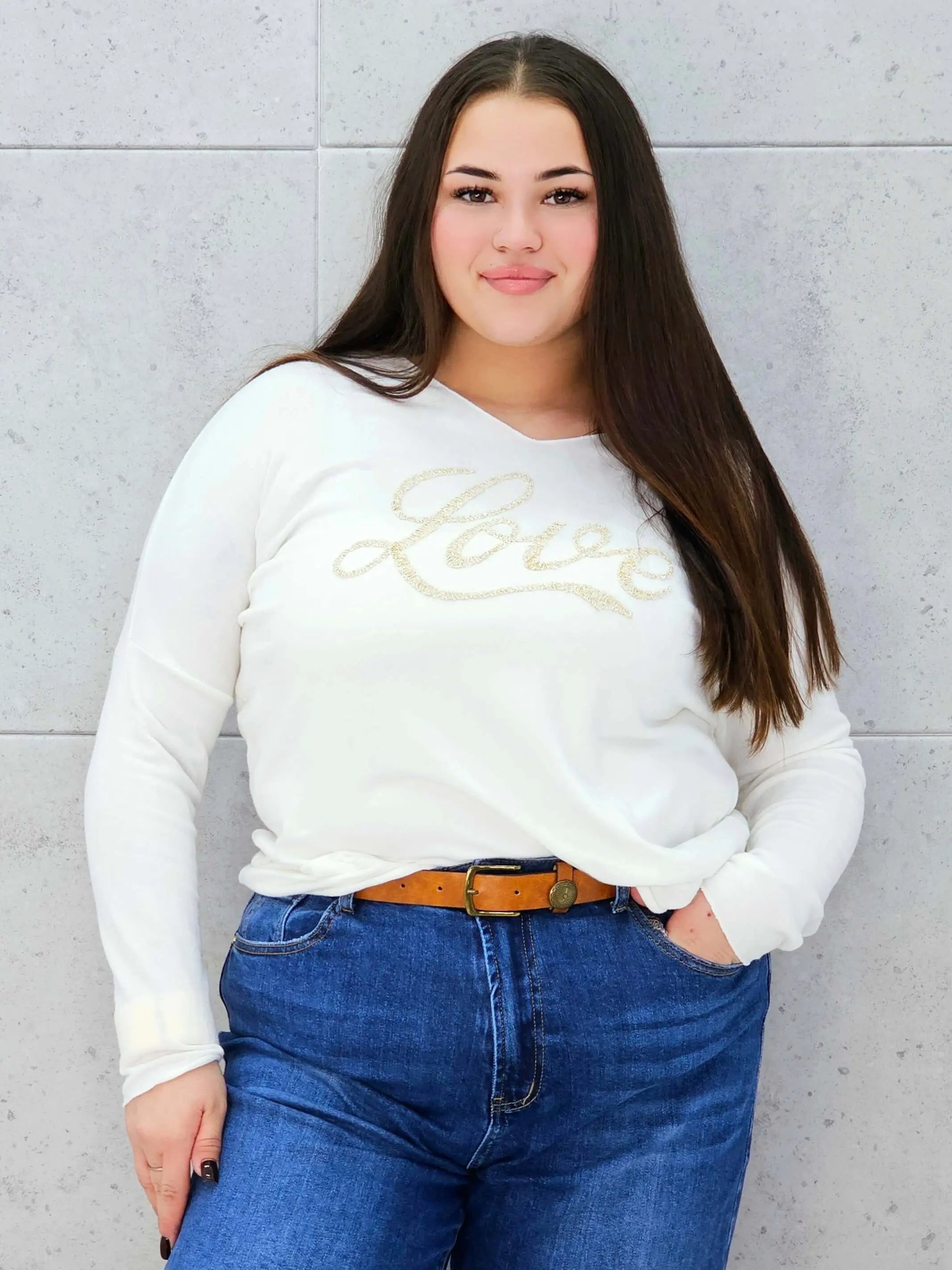 Sweter z Dekoltem w Serek i Napisem "Love" Stylowa XL